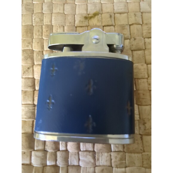 VINTAGE RONSON PRINCESS Red/ Blue Enamel Fleur De Lis LIGHTER Unused - Picture 3 of 8